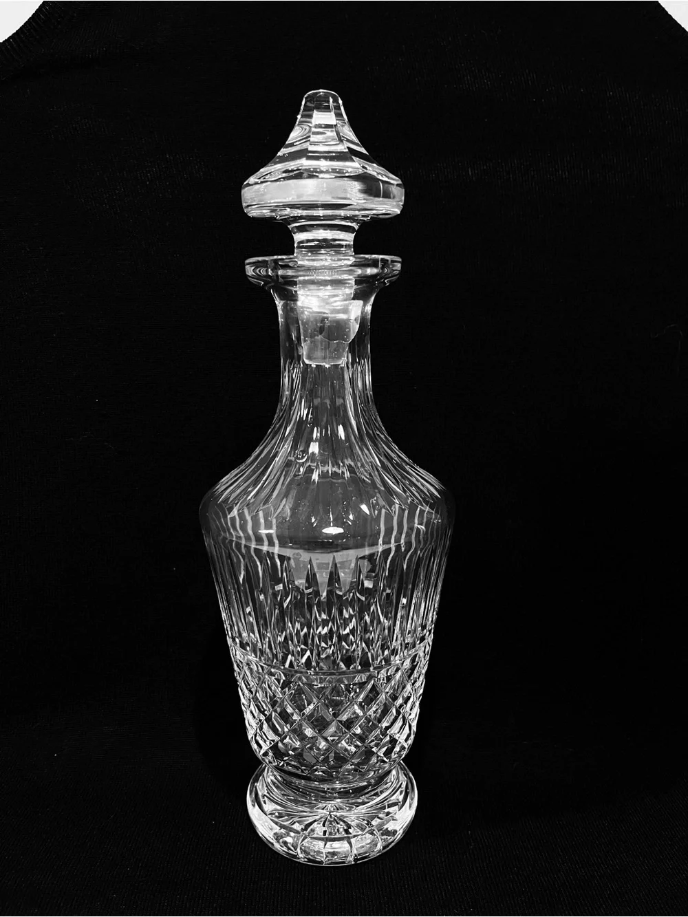 Vintage Waterford Crystal Maeve Cut Wine Decanter & Stopper 12.75” Ireland.